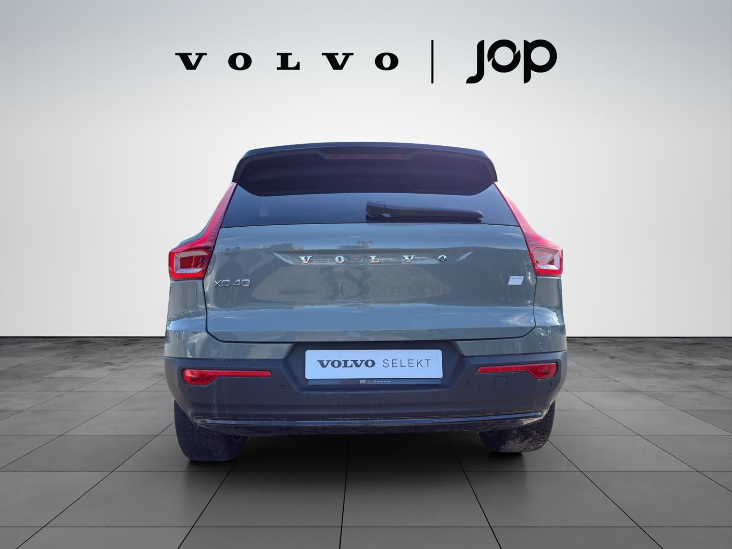 Volvo EX40