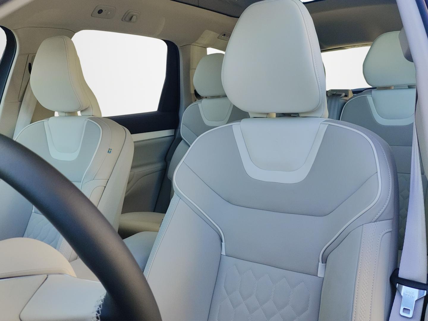 Volvo EX90