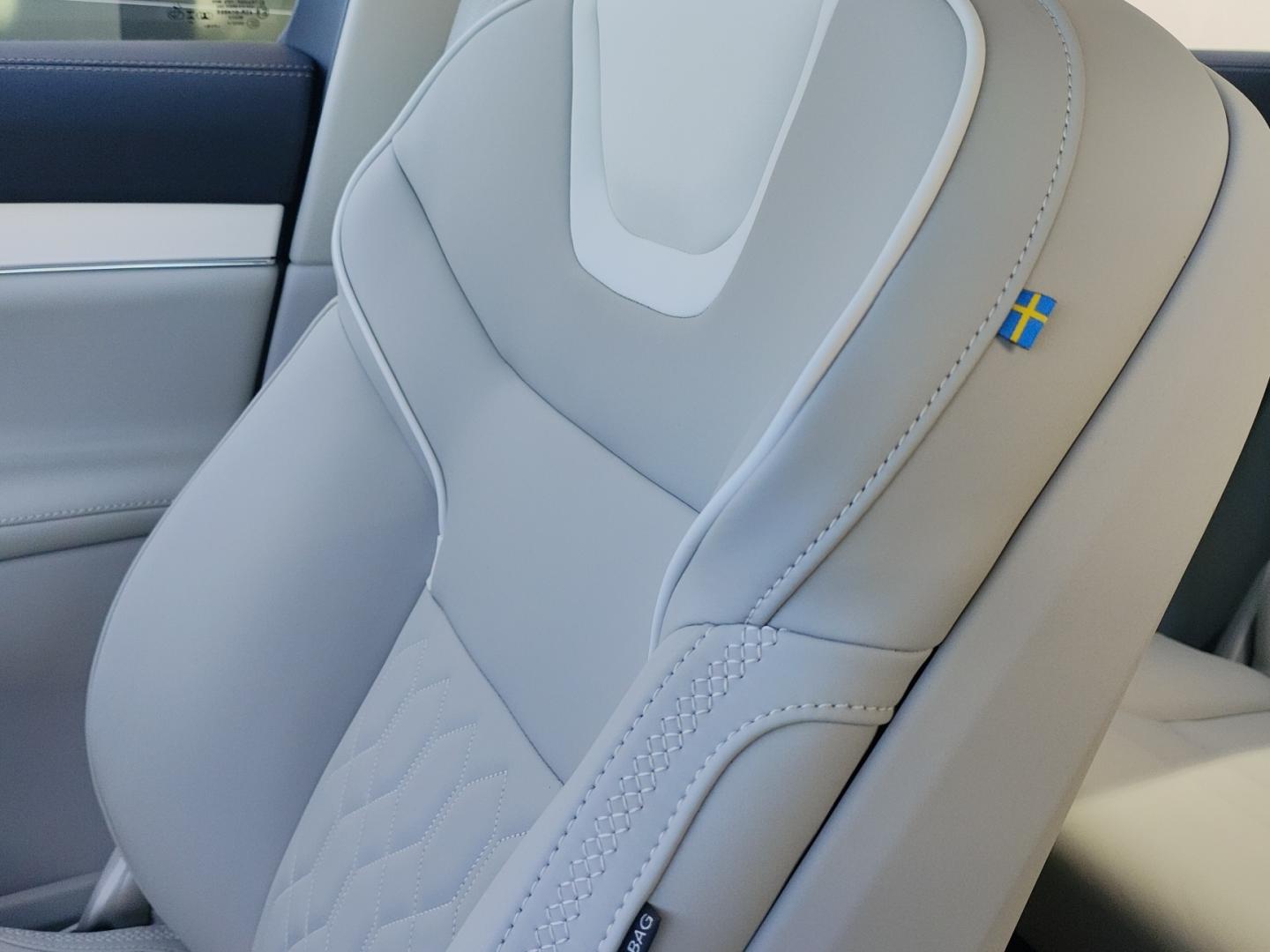 Volvo EX90