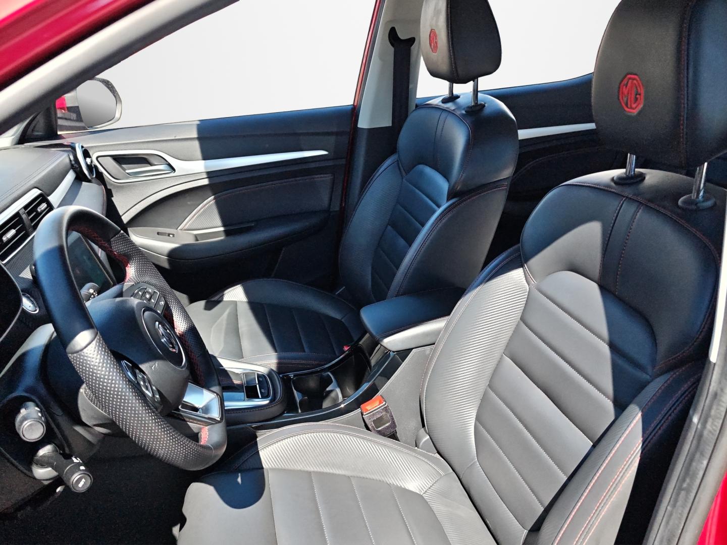 MG ZS