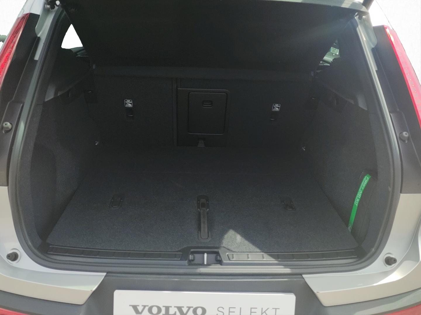 Volvo EX40